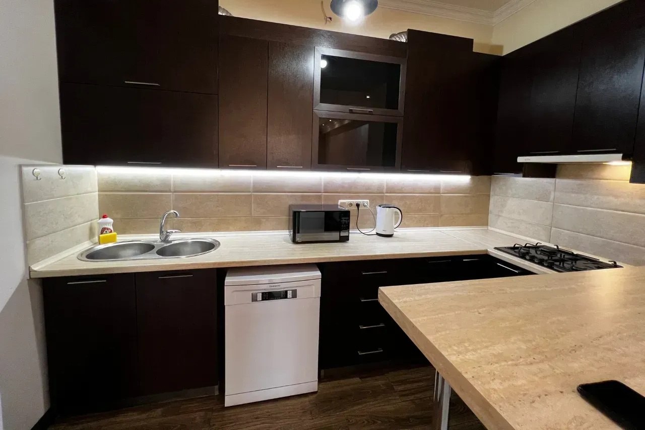 3eb75c36-d4bd-4e29-8adf-331d426a1962.jpg